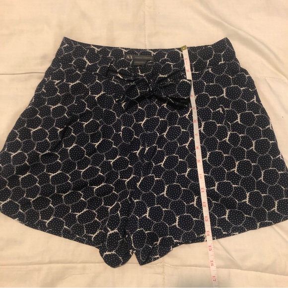 3/40$ Armani Exchange - Blue & White Tye zip Shorts with Pockets - Picture 3 of 5